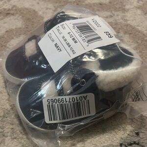 The Children’s Place baby boy boots 6-12mos